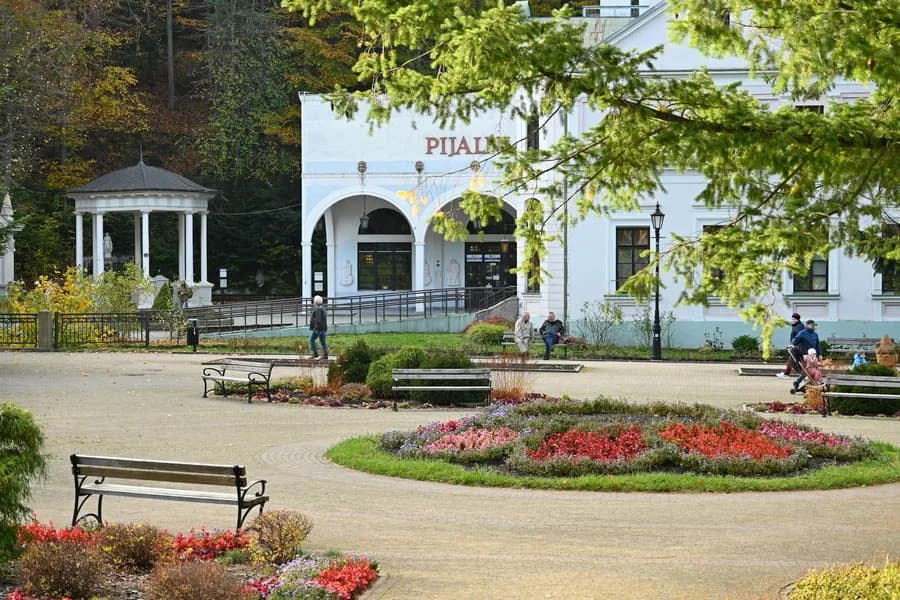 Najlepsze atrakcje w Iwoniczu-Zdroju, które musisz zobaczyć