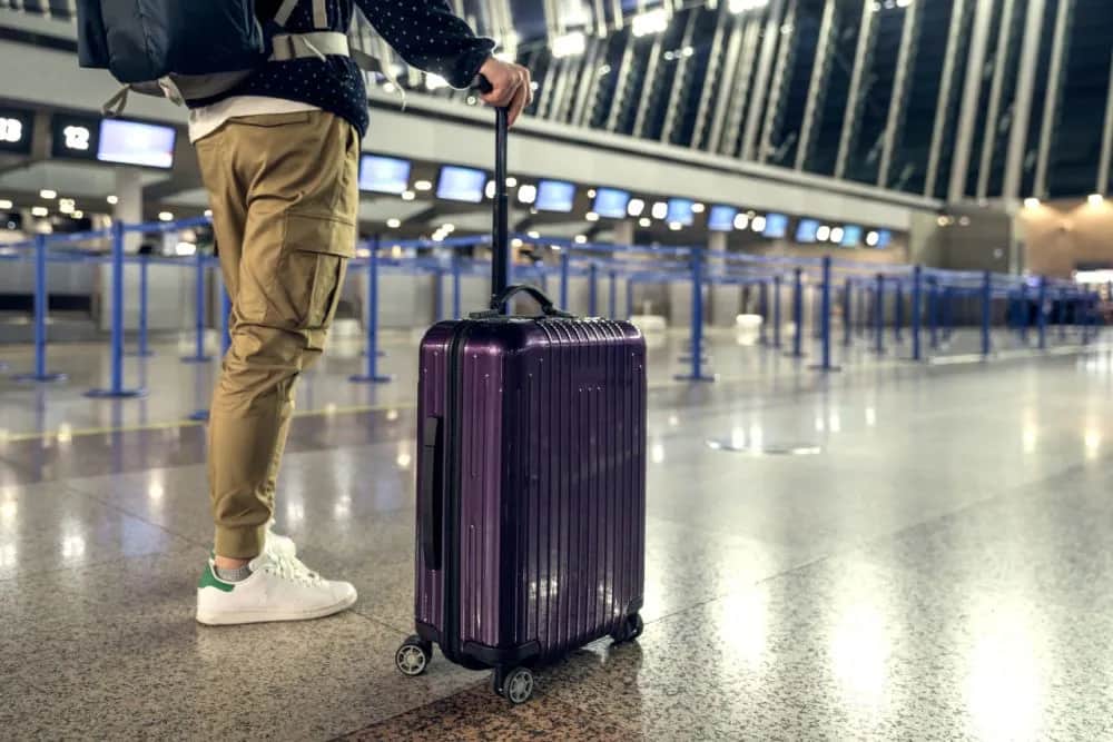 Czy można przewozić alkohol w bagażu rejestrowanym bez problemów?