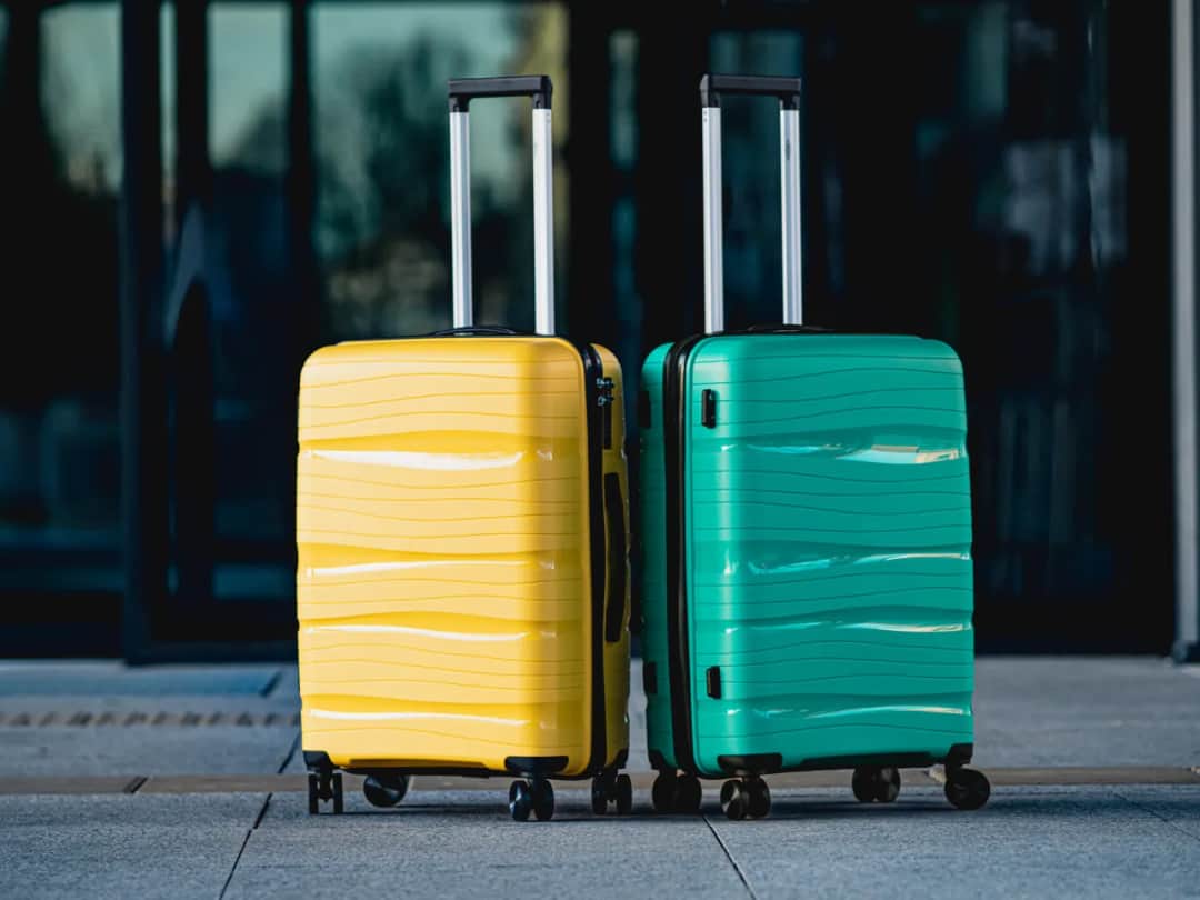 Jakie najlepsze walizki wybrać, aby uniknąć problemów w podróży