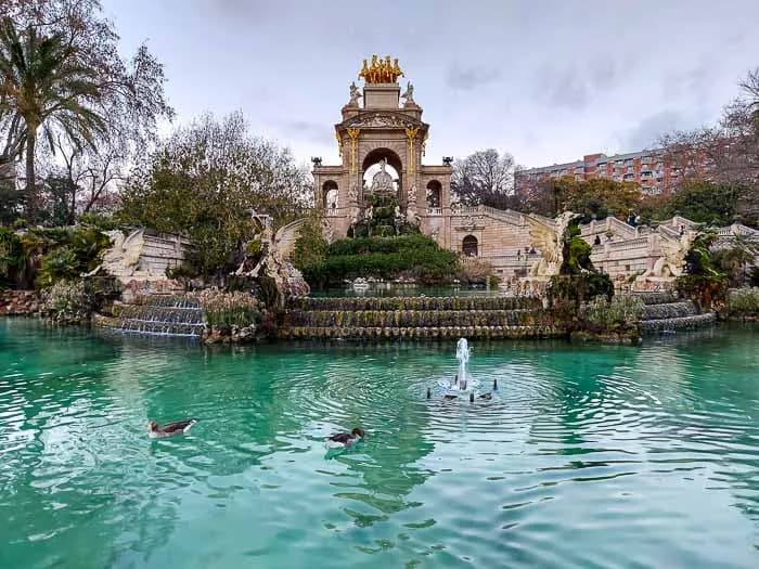 Najlepsze atrakcje w Barcelonie, które musisz zobaczyć podczas wizyty