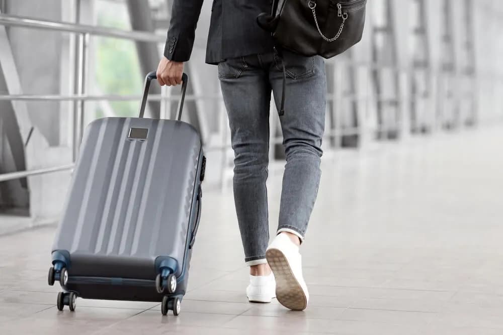Jaka walizka wybrać, by uniknąć problemów w podróży?
