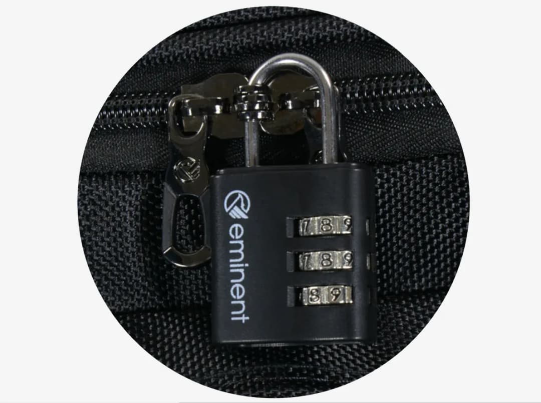 Jak naprawić zamek w walizce i uniknąć frustracji z podróży