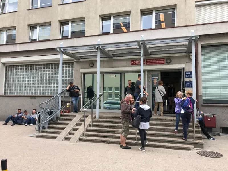 Gdzie najmniejsze kolejki po paszport? Odkryj szybkie lokalizacje i porady