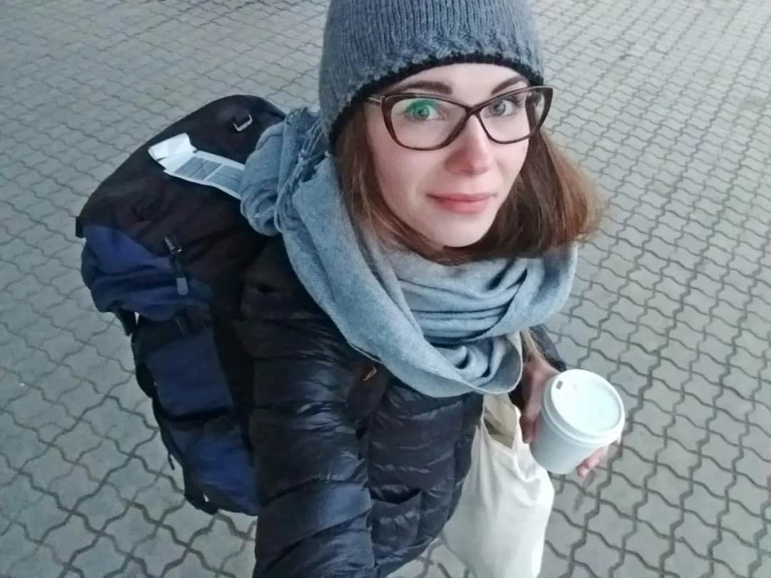 Jak spakować się na tydzień w bagaż podręczny i uniknąć problemów