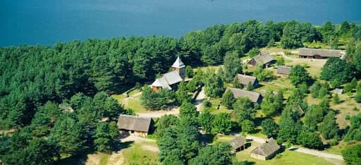 Wdzydze atrakcje: Odkryj najciekawsze miejsca na Kaszubach